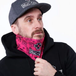 Muc-Off Lightweight Neck Gaiter Pink 12 Muc-Off Lightweight Neck Gaiter Pink -Fahrradzubehör Angebote muc off lightweight neck gaiter pink5